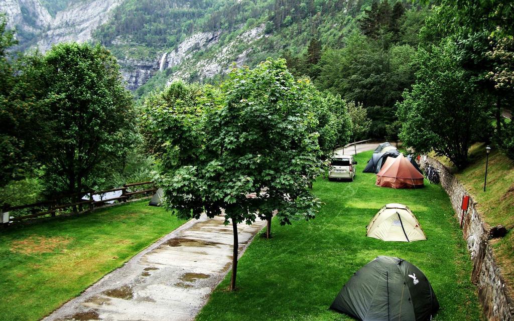 Camping Valle De Bujaruelo Torla Exterior foto
